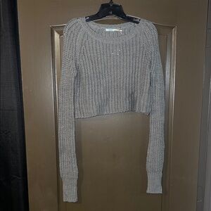 Chic Gray Knit Sweater